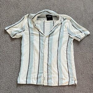 Hollister Men's Short Sleeve Button-Up Shirt - Light Blue, White & Gray Stripe